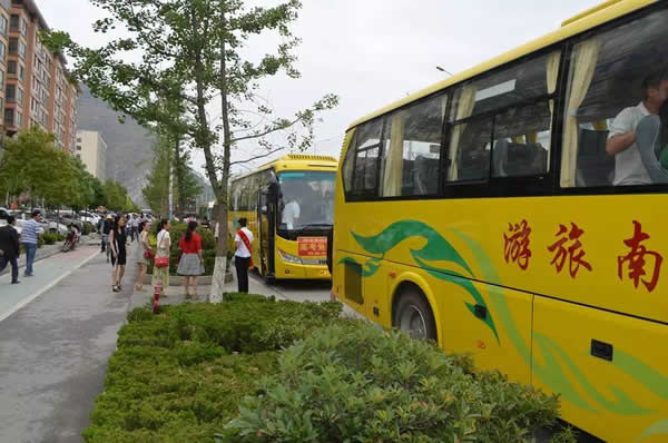 高考免費接送車隊